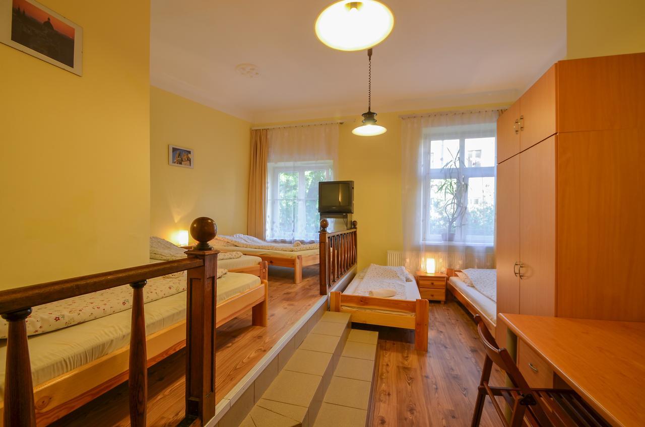 Aparthostel Fryderyk Krakau Buitenkant foto
