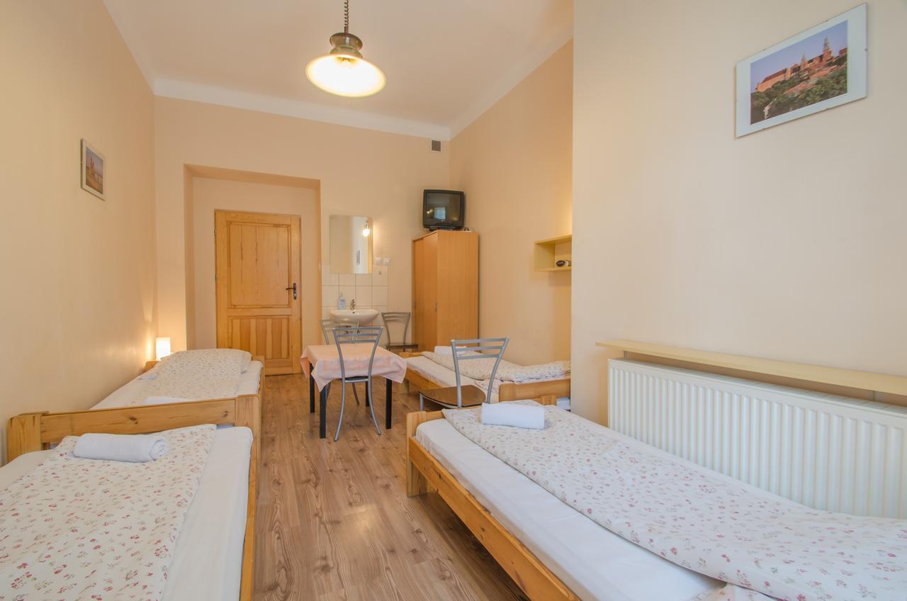 Aparthostel Fryderyk Krakau Buitenkant foto